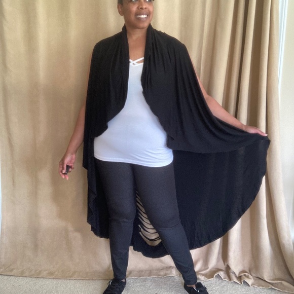 Pyramid Collection, Black Vest/Pancho with slash detail, One size - Picture 9 of 14